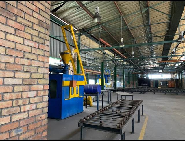 4,500M² WAREHOUSE FOR SALE IN NEW ERA
